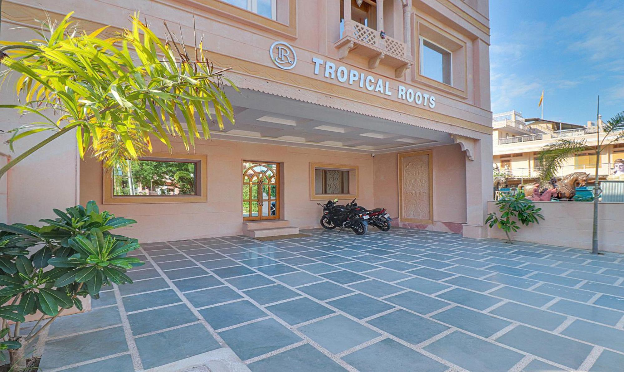 Отель Treebo Tropical Roots, Bhupatwala Харидвар Экстерьер фото